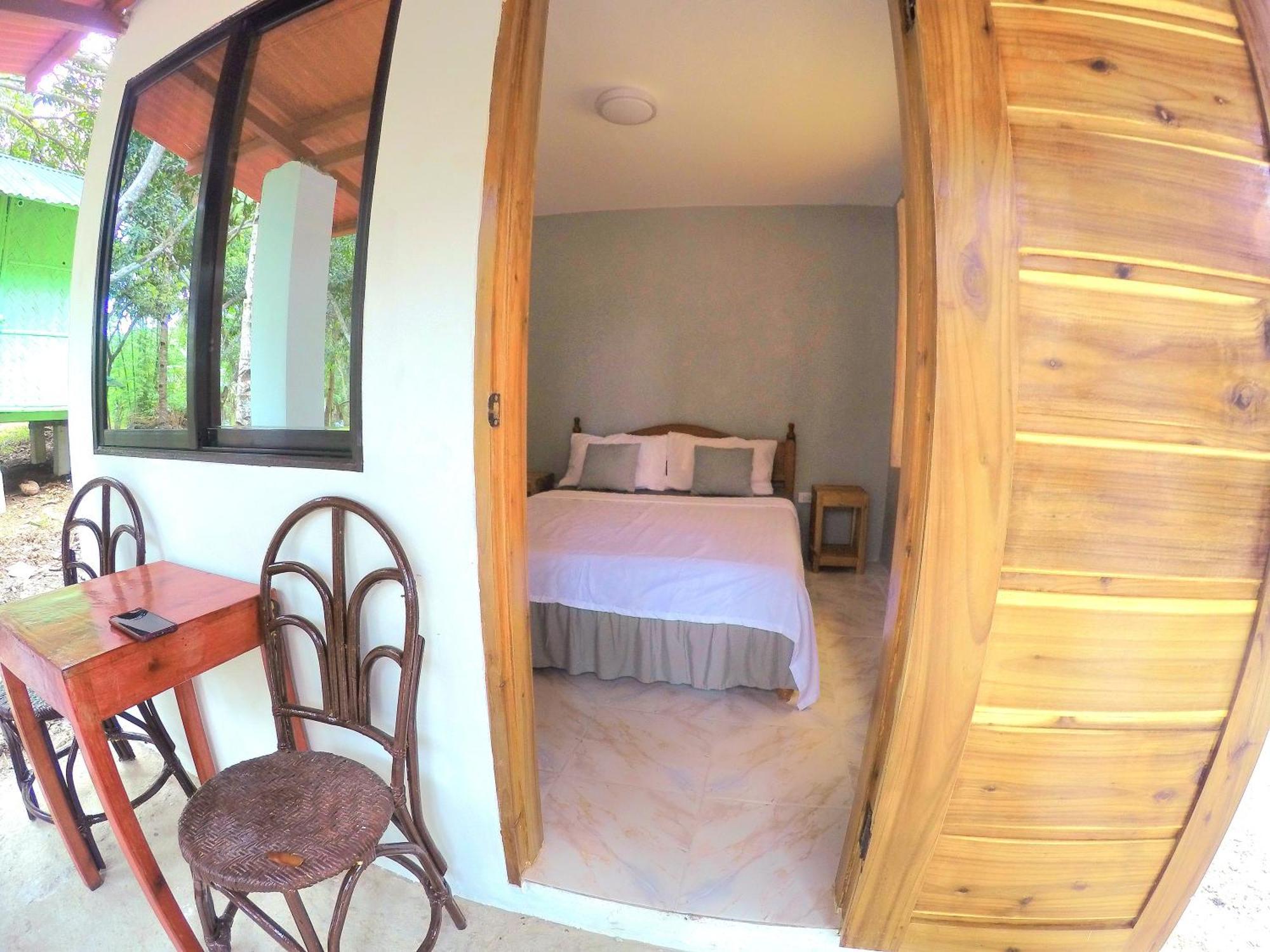 Al Hamra Jungle Resort (Adults Only) Puerto Princesa Buitenkant foto