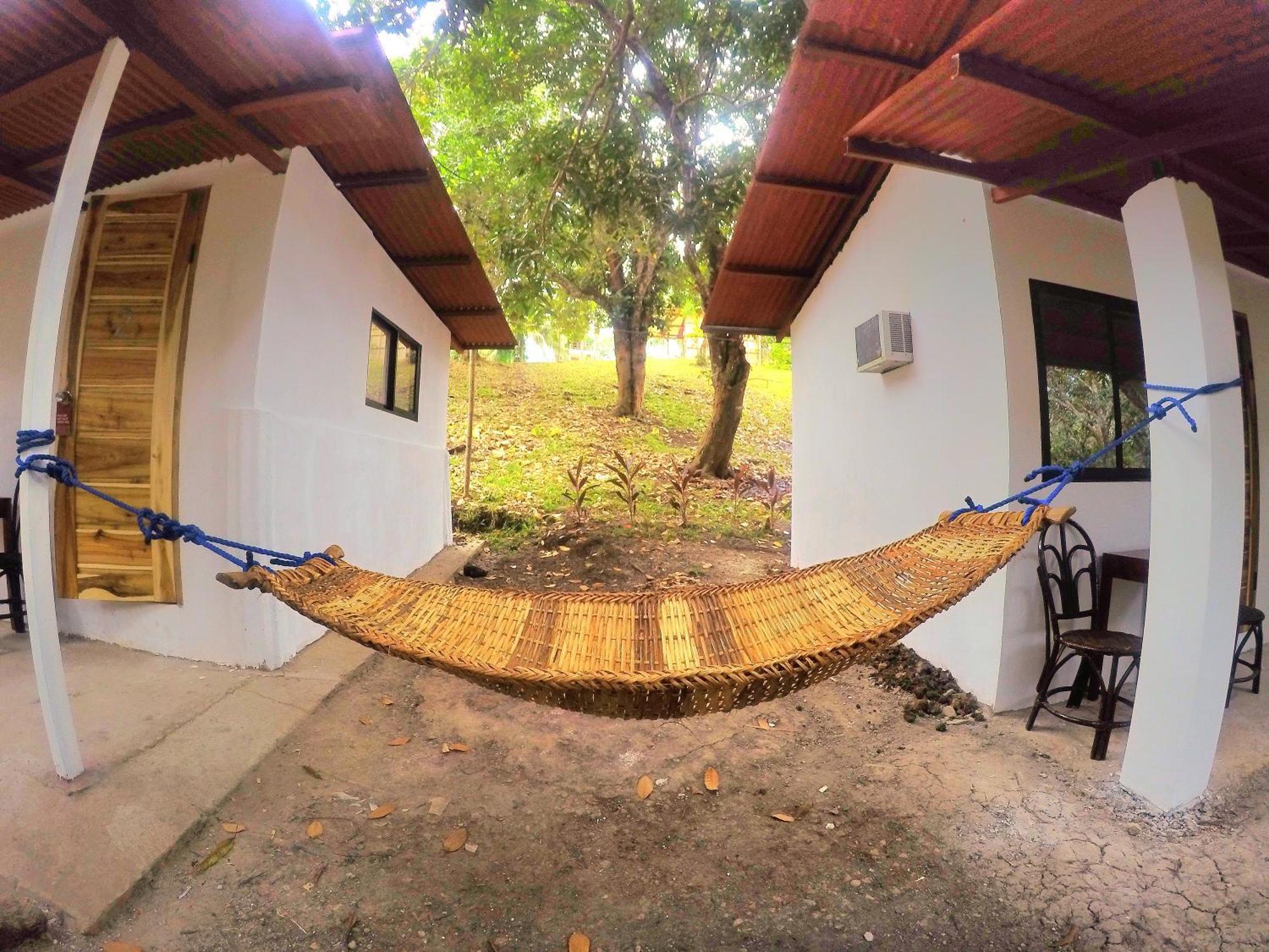Al Hamra Jungle Resort (Adults Only) Puerto Princesa Buitenkant foto